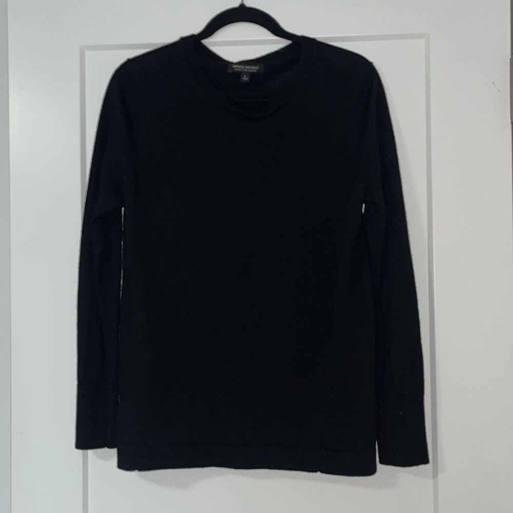 Banana Republic Merino Wool Sweater || minor flaws - Picture 7 of 8